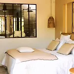 Maison Bao 4* Ла-Лонд-ле-Мор